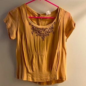 One Clothing Shirt with Button Up Back